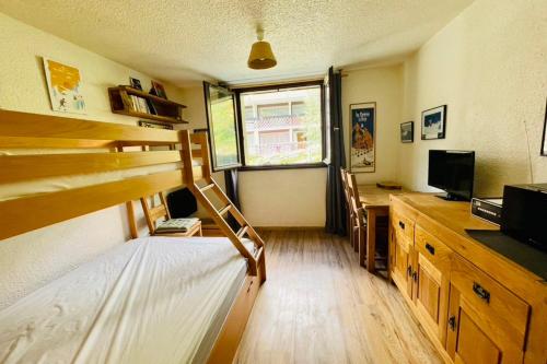 Charming Studio In The Heart Of Saint Chaffrey 3