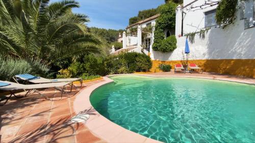  Casa encantadora y muy privada en lo alto de uno de los pueblos blancos más bonitos in Montecorto