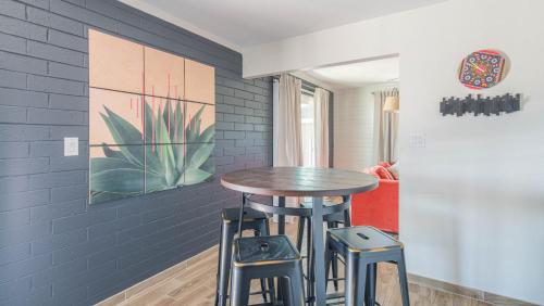 WanderJaunt - Willow - 2BR - Tempe - image 4