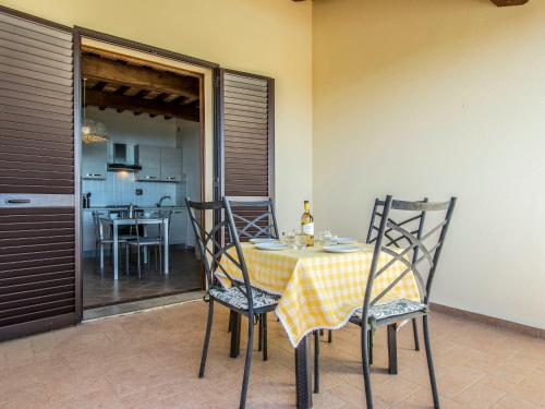 Apartment Poggio di Nocola-2 by Interhome in Ріпарбела