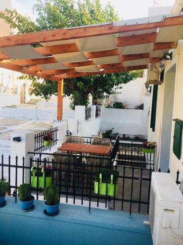 Kontos-Traditional house in Andros beach, Андрос (фото 6)