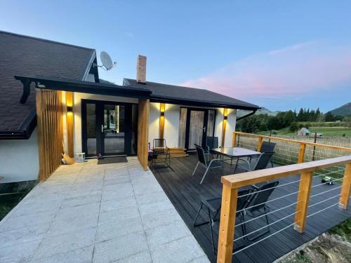 Cabana Noua – khách sạn tại Gan Trung Tam