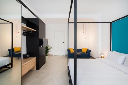 MONK Monastiraki Suites - image 3