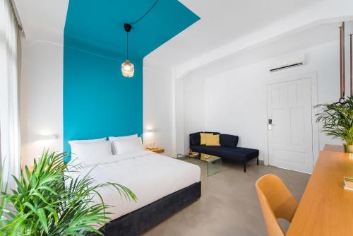 MONK Monastiraki Suites Room Type - Junior Suite with Balcony