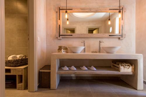 カルデラス ドルフィン ホテル