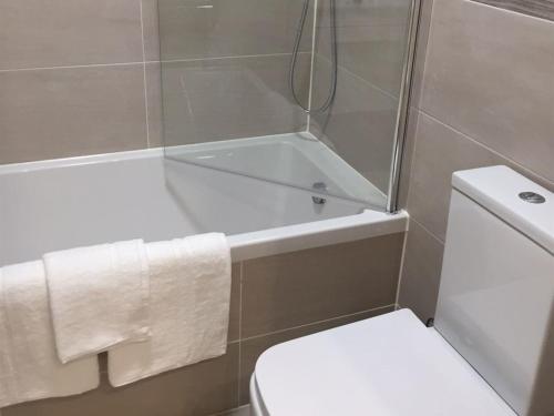 Two-Bedroom Superior Apartment image 10