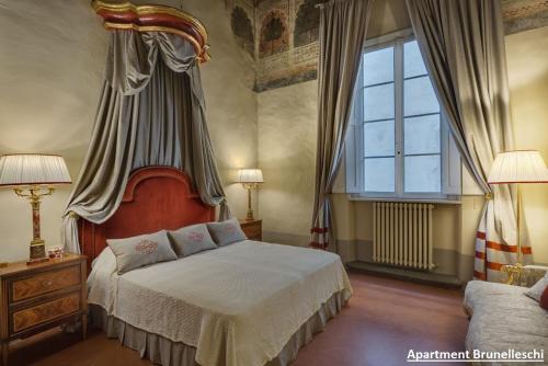 Palazzo Salviati by Varental