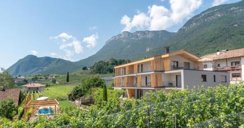 Villa Montis Exclusive Holiday Apartments in Eppan with Spectacular Views of Dolomites and Bolzano A - Termeno