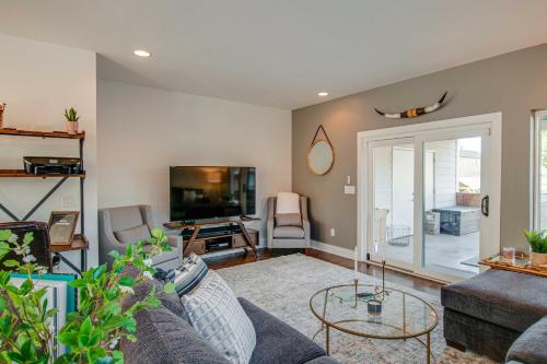 Nashville Home with Rooftop Deck Less Than 2 Mi to Dtwn in Nashville, USA