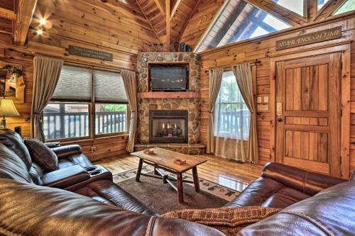 Pigeon Forge Cabin Retreat 1 Mi to Parkway! - main image