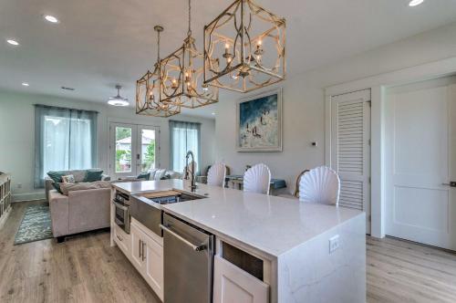 Sunny Santa Rosa Beach Escape with Rooftop Deck - image 6