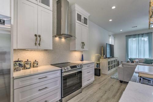 Sunny Santa Rosa Beach Escape with Rooftop Deck - image 9