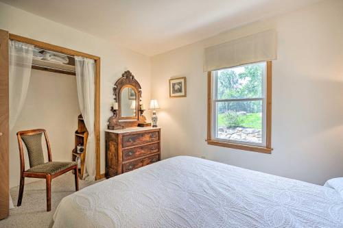 Charming Cottage Less Than 10 Mi to Wineries and Skiing!