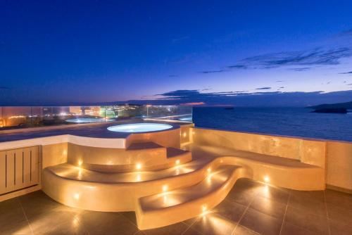 Caldera's Dolphin Suites - image 3