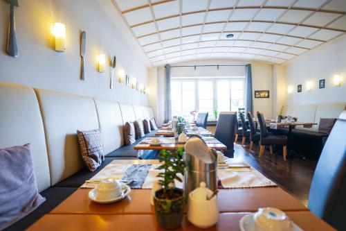 Hotel Am Schloss Biebrich - image 4