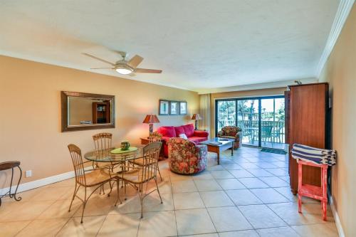 SOUTH SEAS BEACH VILLA 2112 - image 8