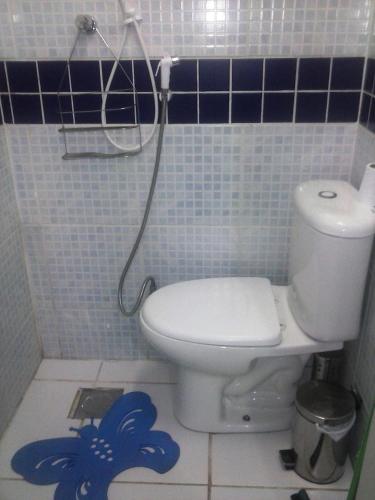 Bathroom, Kitinet Brasilia in Brasilia