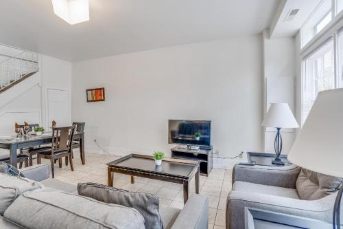 DC West End District 30 Day Stays - image 5