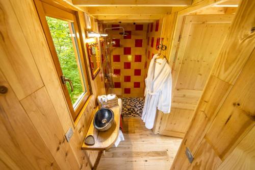 Cabanes dans les arbres avec spa Lot et Dordogne