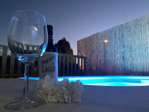 Swimming pool, Suite Apto de invitados Montes de Malaga- Climatized Pool&Garden in Ciudad Jardin