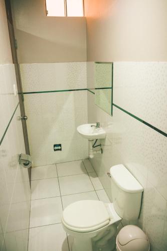 Hotel Leal