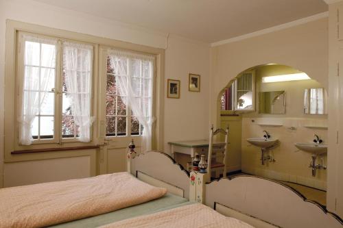 Leissigen Youth Hostel - image 6