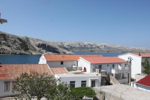 Apartment Metajna 6498e