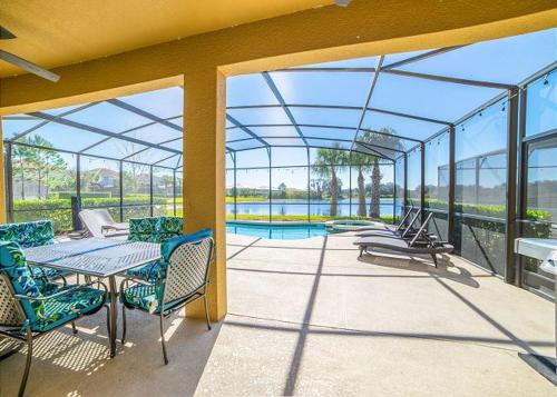Lakeview Oasis- 6 bedroom home with lake views pool and resort amenities - image 2