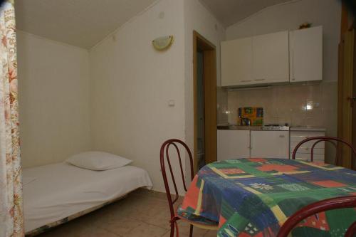 Apartments by the sea Podaca, Makarska - 2617