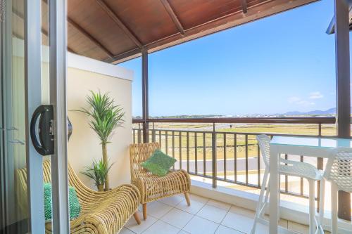 Santai Sands - Sea and Mountain Views!