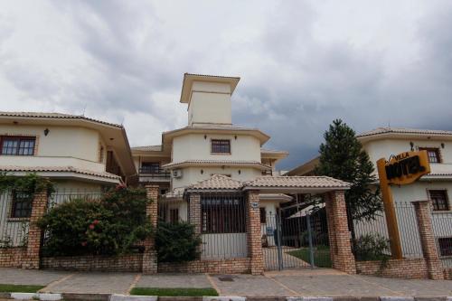Villa Apart Hotel - 출입구