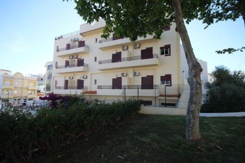 Hospedaria Buganvilia Alvor 5