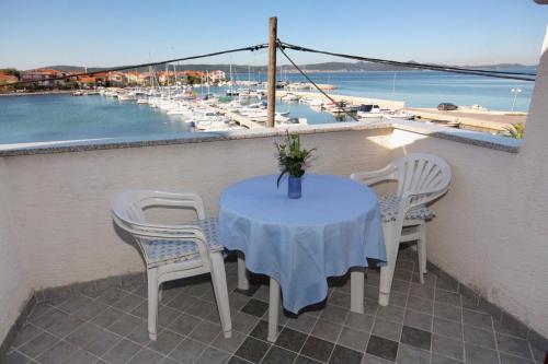 Apartments by the sea Bibinje Zadar - 5759 - image 3