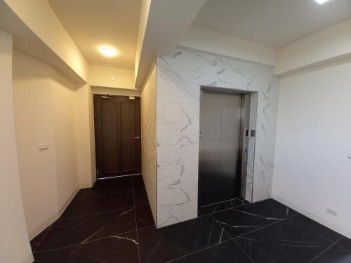 航空棧輕旅民宿 near Lintou Park