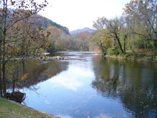 Riverbend Lodging - 주변 환경