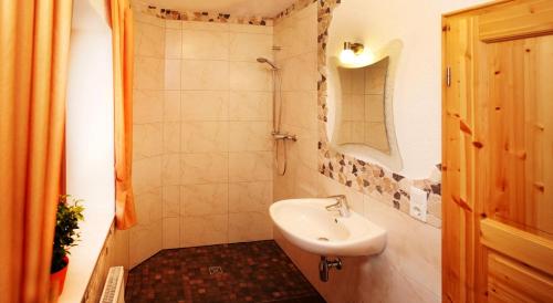 Bathroom, Gaestehaeuser Am Nibelungensteig in Lautertal (Odenwald)