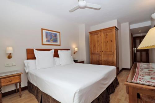 Economy Double or Twin Room