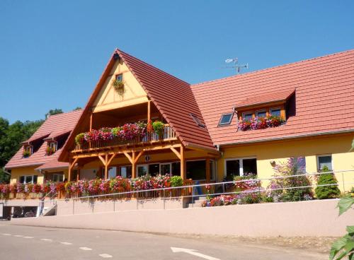 Accommodation in Sainte-Croix-en-Plaine