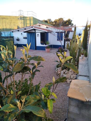  One bedroom house with shared pool and enclosed garden at Bellvei 6 km away from the beach, Pension in Bellvei del Penedes