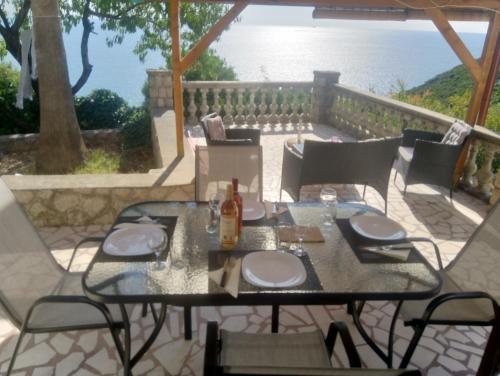 Blue Horizon in Dobra Voda