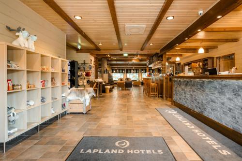 Фойє, Lapland Hotels Ounasvaara Chalets in Рованіємі