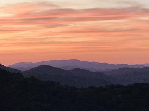 The Crest 200C condo in Sugar Mountain, USA