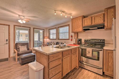 Cozy Angel Fire Condo Less Than 1 Mi to Ski Resort! - image 5