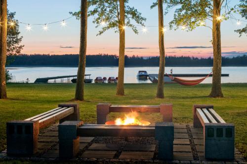 Apartment with Lake View