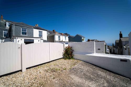 Holiday Home image 2