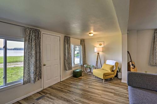 Lakefront Cottage 6 Miles to Downtown Toledo! - image 11
