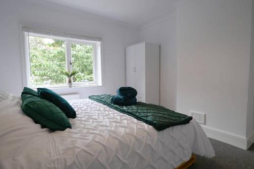 New Furnished 3 bed House - Heart of Peterborough