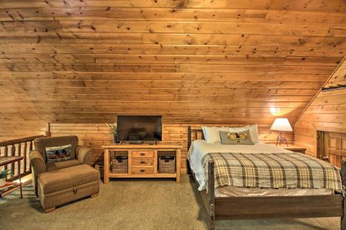 Alluring Nisswa Cabin on Gull Lake with Fireplace!