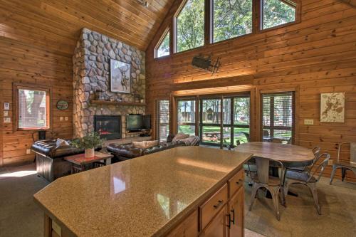 Alluring Nisswa Cabin on Gull Lake with Fireplace!