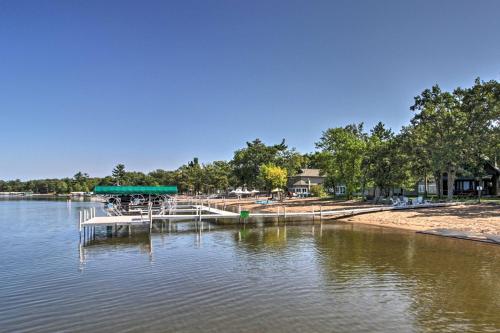 Alluring Nisswa Cabin on Gull Lake with Fireplace!